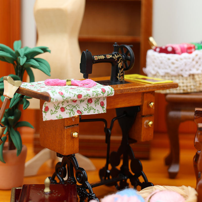 Pocket Mini Sewing Machine