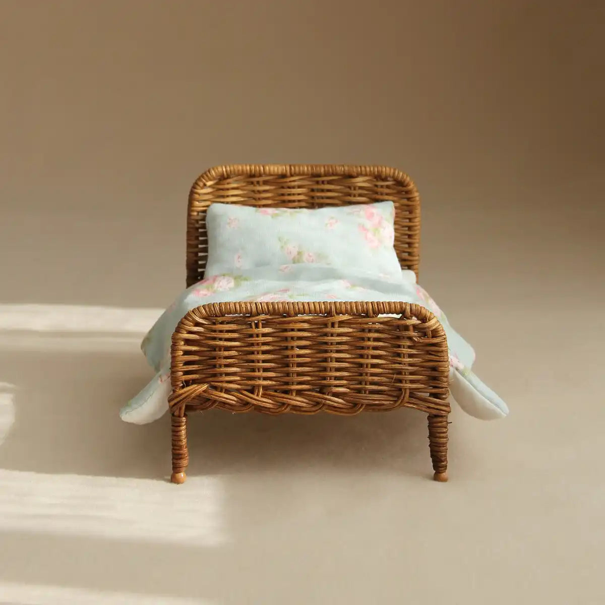 Handmade Wicker Bed Dollhouse Furniture
