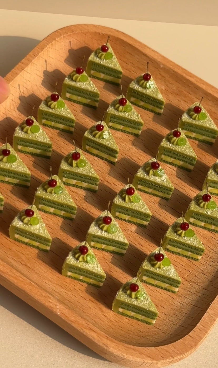 Matcha Green Grape Cake