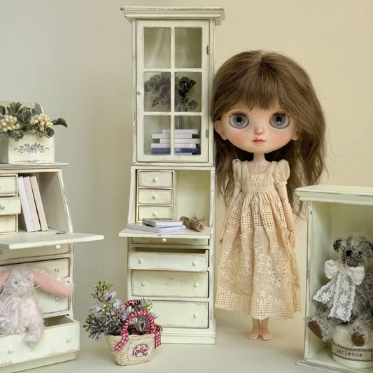 「Old Soul」1:6 Luxe Cabinet